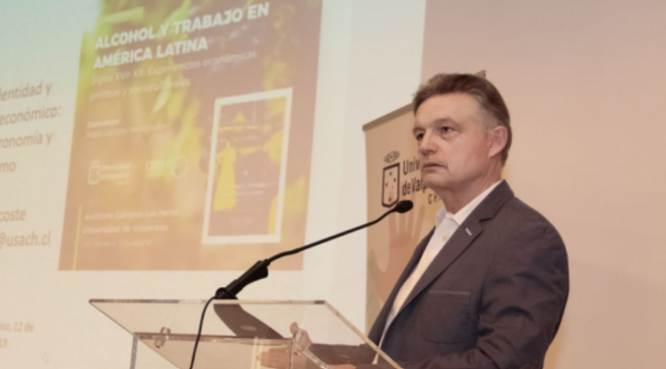 "Hay muchísima más oferta que demanda. El músculo industrial vitivinícola del mundo supera ampliamente lo que el mercado puede absorber", explicó Lacoste. "Hay muchísima más oferta que demanda. El músculo industrial vitivinícola del mundo supera ampliamente lo que el mercado puede absorber", explicó Lacoste.