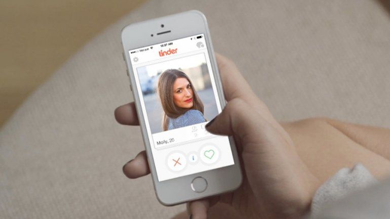 Golpe al levante: usan Tinder para campañas políticas