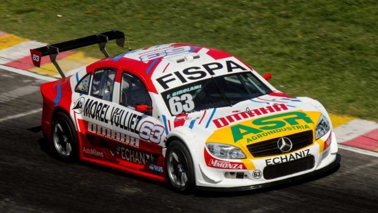 Franco Girolami ganó la carrera sabatina del Top Race en Buenos Aires y recién mañana se conocerá el campeón.