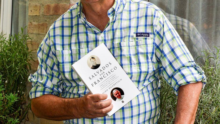 Presentan el libro del rol de Francisco en los 70