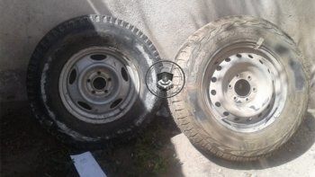 cayeron los robarruedas tras atacar una camioneta