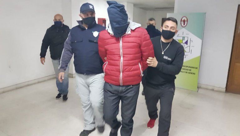 Mató a la esposa de un balazo luego de golpearla