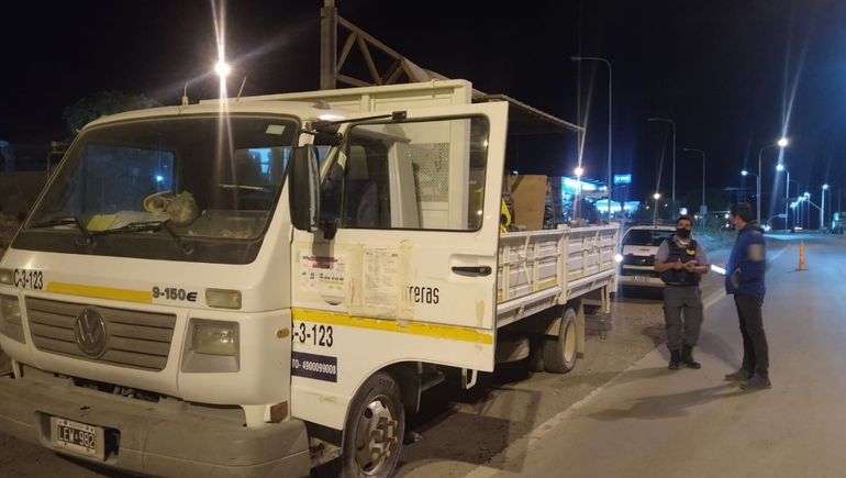 De casualidad, el titular de Defensa Civil evitó el robo de un camión