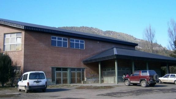 Intentaron violar a una adolescente adentro de una escuela