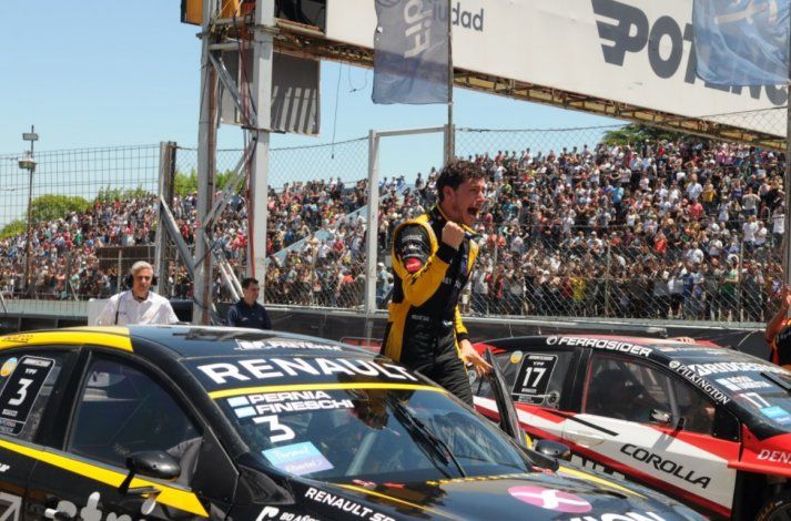El equipo Renault de Súper TC2000 expresó que Damián Fineschi será el reemplazante de Facundo Ardusso para la temporada 2021.