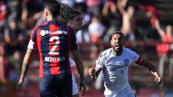 San Lorenzo profundizó su crisis con una nueva derrota