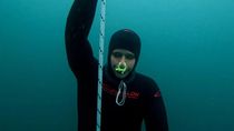 ¿Cómo hace? El chubutense que logra estar más de 6 minutos sin respirar bajo el agua helada. ¿Cómo hace? El chubutense que logra estar más de 6 minutos sin respirar bajo el agua helada.