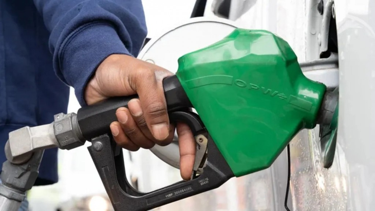 El gasoil, insumo clave del transporte y la agroindustria, queda protegido del ajuste durante junio. El gasoil, insumo clave del transporte y la agroindustria, queda protegido del ajuste durante junio.