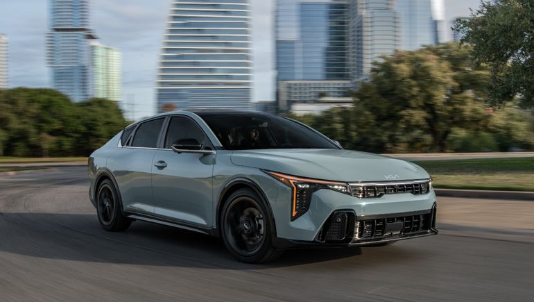 Kia 4, el sedán que llega a la Argentina. Foto: Prensa Kia. Kia 4, el sedán que llega a la Argentina. Foto: Prensa Kia.