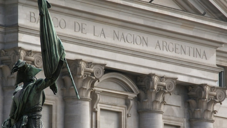 El Banco Central de la República Argentina (BCRA) confirmó que durante dos días de febrero no habrá atención al público en los bancos de todo el país. El Banco Central de la República Argentina (BCRA) confirmó que durante dos días de febrero no habrá atención al público en los bancos de todo el país.