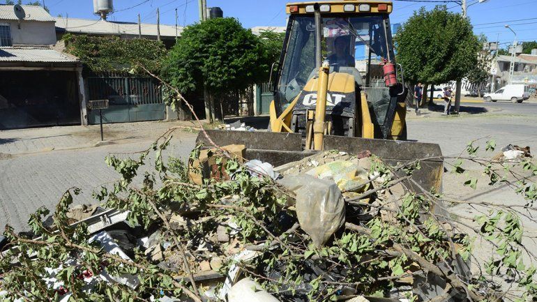 Retiran más de 100 toneladas diarias de residuos de San Lorenzo