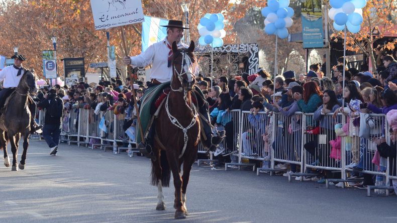 Neuquén celebrará el 25 de Mayo con locro, peña y más de 150 emprendedores en el Parque Jaime de Nevares | LM Neuquen Neuquén celebrará el 25 de Mayo con locro, peña y más de 150 emprendedores en el Parque Jaime de Nevares