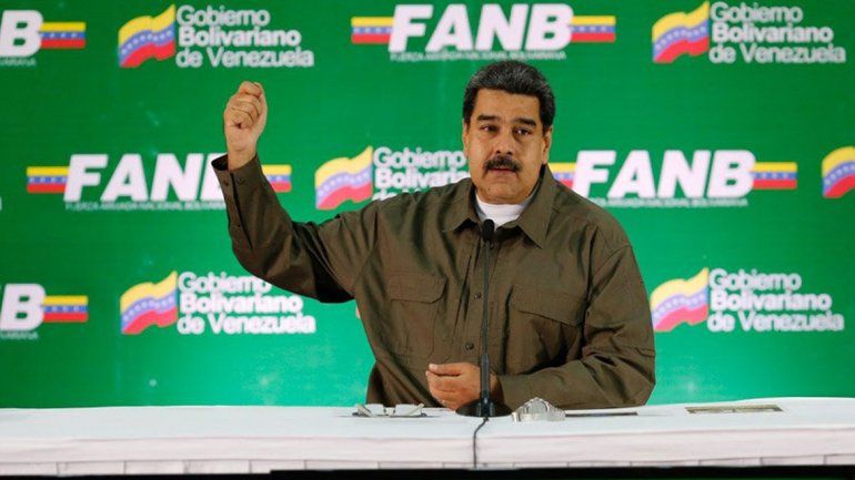 El presidente venezolano acusa a la oposición de intentar asesinarlo.