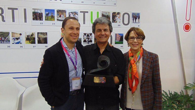 Premian a un escritor neuquino en México