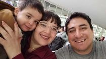 Lionel en su familia. Lionel en su familia.