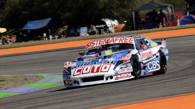 Camilo tuvo problemas con los frenos y terminó muy atrás.