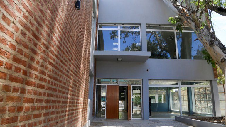 Estudiantes de la Escuela de Música denuncian que no los dejan cursar