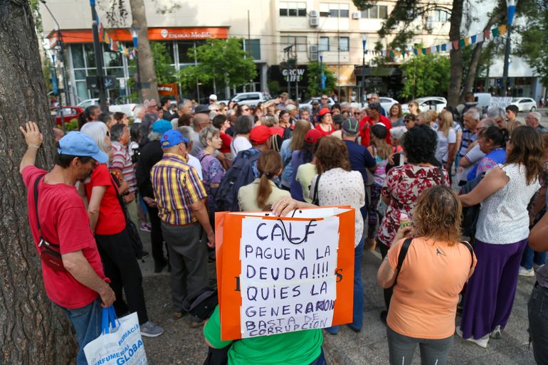 Deuda de Calf: hacen lugar a una presentación en contra de la ordenanza