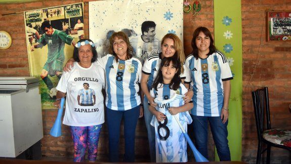 Un neuquino en la copa del mundo: la emoción de la familia del Huevo Acuña
