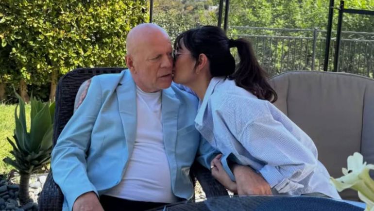 La dura batalla de Bruce Willis: revelan un accidente que pudo anticipar algunos síntomas de su enfermedad
