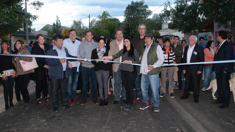 Gutiérrez inauguró obras de asfalto en Chos Malal