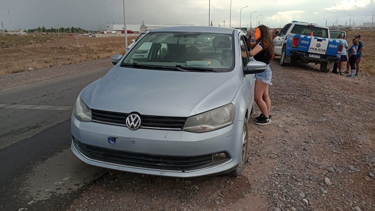 El Volkswagen Voyage que dio orígen al accidente en cadena en la Autovía Norte.