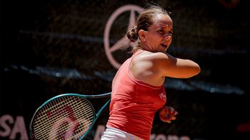 de entrenar en una cochera de neuquen a los court de europa: la increible historia de la tenista isabel arabarco de entrenar en una cochera de neuquen a los court de europa: la increible historia de la tenista isabel arabarco