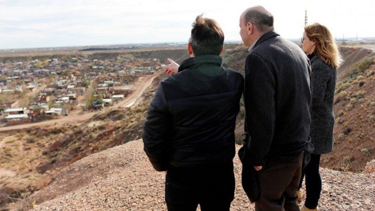 Concejales capitalinos visitaron ayer el Parque Paleontológico.