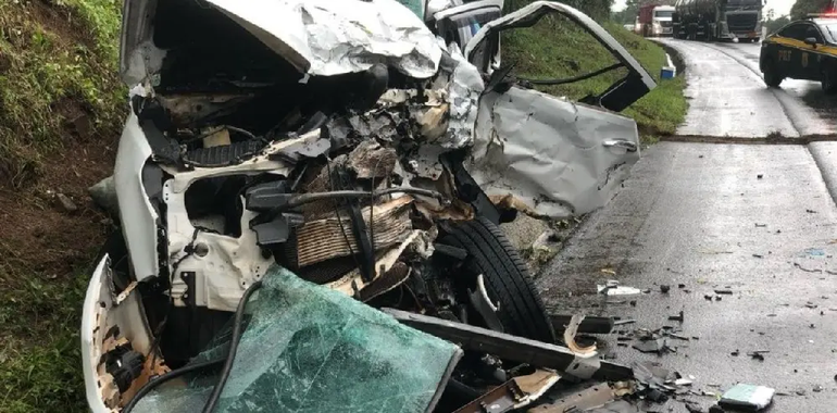 Las impactantes imágenes del choque fatal en Brasil. Las impactantes imágenes del choque fatal en Brasil.