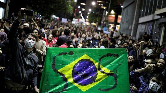 Crisis en Brasil: Bolsonaro en jaque por cacerolazos