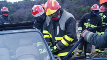 junin de los andes: un vuelco seguido de desbarranco dejo varios heridos junin de los andes: un vuelco seguido de desbarranco dejo varios heridos