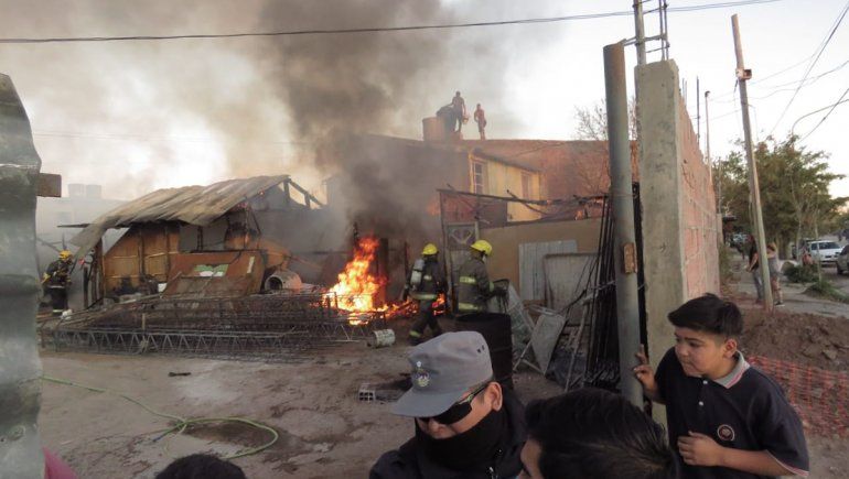 Susto en el barrio San Lorenzo por un incendio
