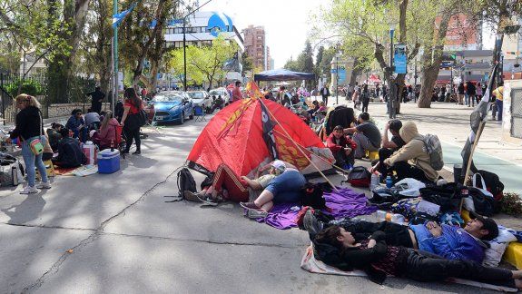 Todo cortado: ordenan el desalojo de las organizaciones sociales en el centro