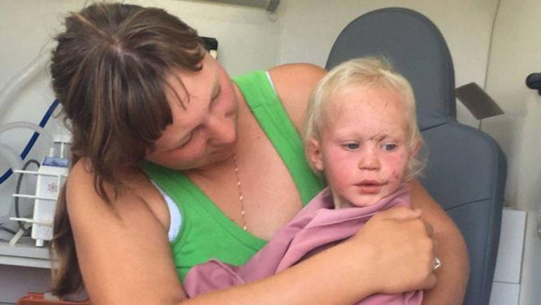 Una nenita pasó 4 días en un bosque lleno de lobos y osos