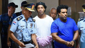 se termino la pesadilla de ronaldinho: libre tras 173 dias preso se termino la pesadilla de ronaldinho: libre tras 173 dias preso
