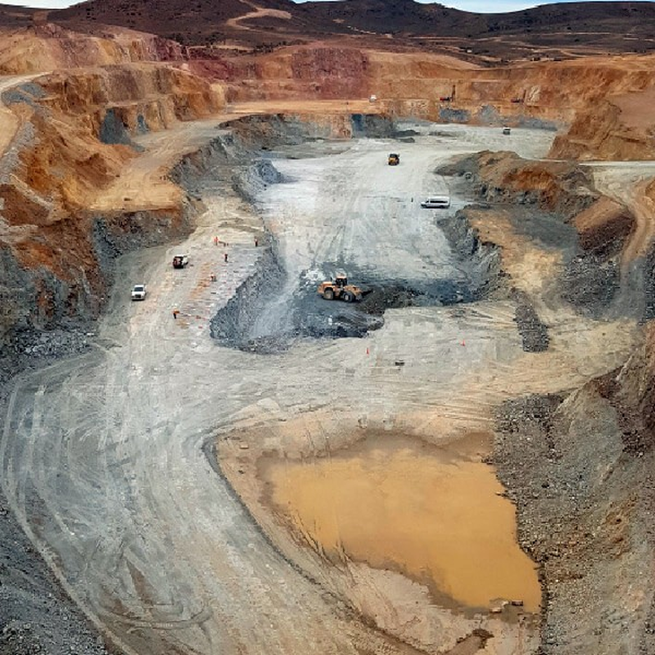 Proyecto Minero de Oro y Plata, situado en la localidad de Tres Cerros. Foto: mineradonnicolas.com.ar Proyecto Minero de Oro y Plata, situado en la localidad de Tres Cerros. Foto: mineradonnicolas.com.ar