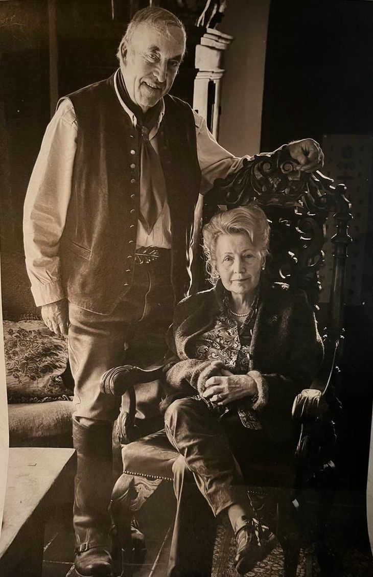 Don Eberardo y su esposa, según la mirada del gran fotógrafo Elíseo Miciu. Don Eberardo y su esposa, según la mirada del gran fotógrafo Elíseo Miciu.