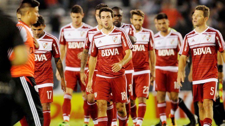 La frustración de los&nbsp; jugadores del Millo tras un empate con sabor a derrota.