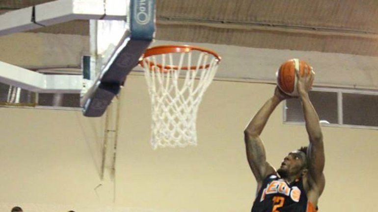 Cedric Blossom es el octavo mejor anotador de la liga.