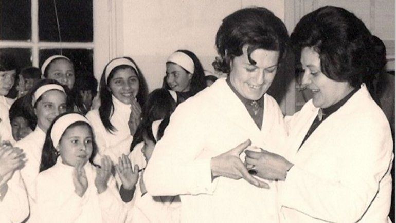 Milenna con Nela Lucero de Ruíz.