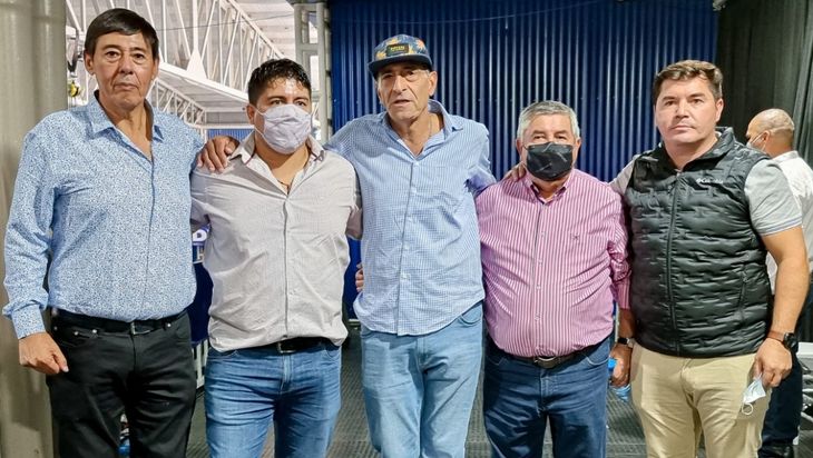Los dirigentes petroleros Marcelo Rucci, Claudio Vidal, Juli&aacute;n Matamala, Manuel Ar&eacute;valo y H&eacute;ctor Millar.
