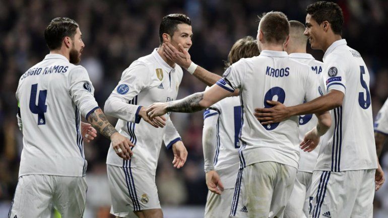 El Real se recuperó y le ganó al Napoli en el Bernabé