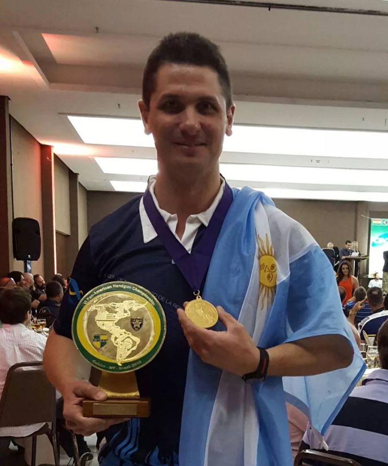 Daniel Minaglia, el neuquino por adopción que es referente del Tiro Práctico