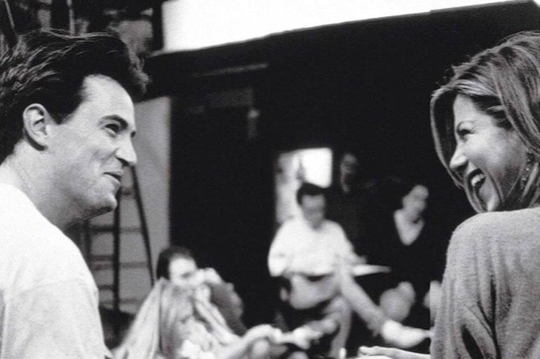 La foto con la que Jennifer Aniston recordó a Matthew Perry. La foto con la que Jennifer Aniston recordó a Matthew Perry.
