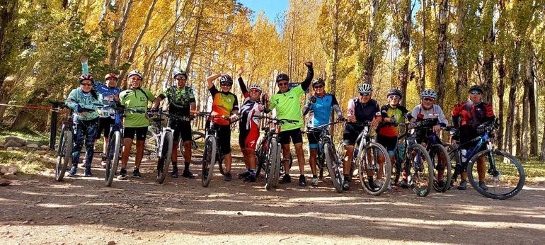 Zapala aprovecha sus paisajes para impulsar el cicloturismo