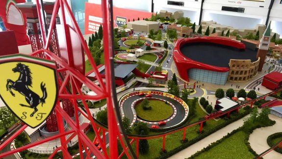 El Ferrari Land es un gran parque temático que abrirá el 7 de abril.