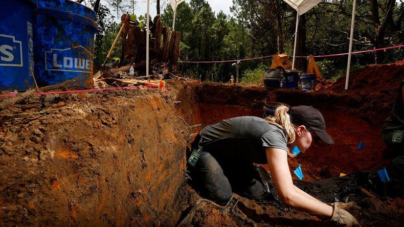 Hallaron 27 cadáveres en un antiguo reformatorio
