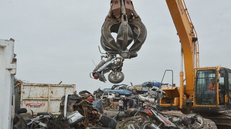 Al igual que otros municipios del Alto Valle, Campo Grande compactará motos secuestradas por infracciones de tránsito, que no fueron reclamadas. Al igual que otros municipios del Alto Valle, Campo Grande compactará motos secuestradas por infracciones de tránsito, que no fueron reclamadas.