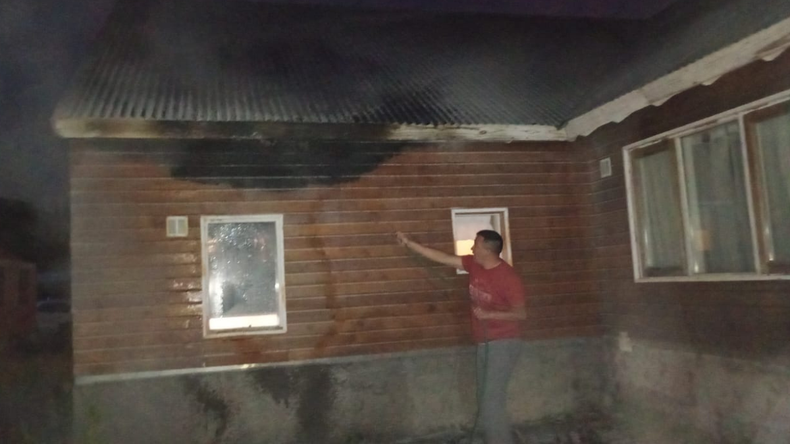 Un incendio causó susto en un alojamiento de Caviahue | LM Neuquen Un incendio causó susto en un alojamiento de Caviahue
