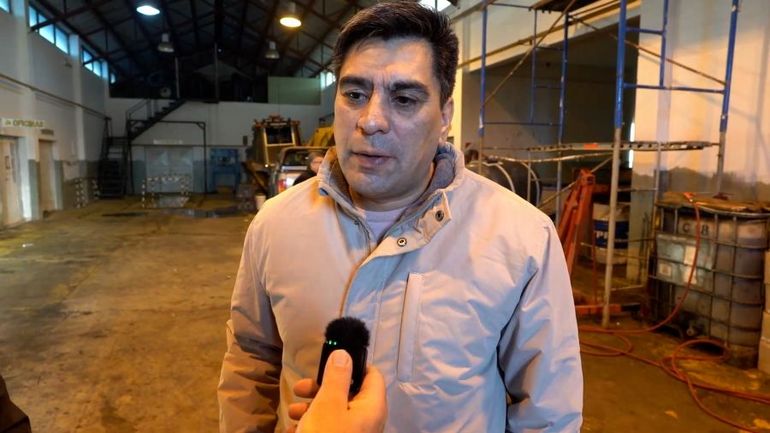 Walter Uribe, jefe del puerto de Caleta Olivia donde falleció trágicamente un estibador. Walter Uribe, jefe del puerto de Caleta Olivia donde falleció trágicamente un estibador.